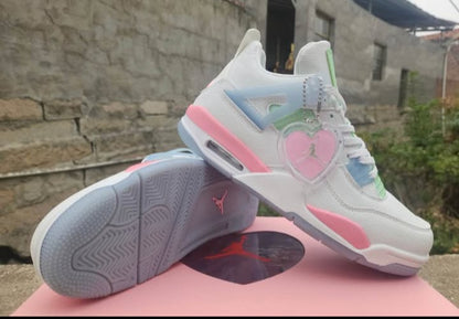 💯👟 Nike Air Jordan 4 Retro Valentine's Day (2026)🌈🤍(GS) [$300 on eBay]