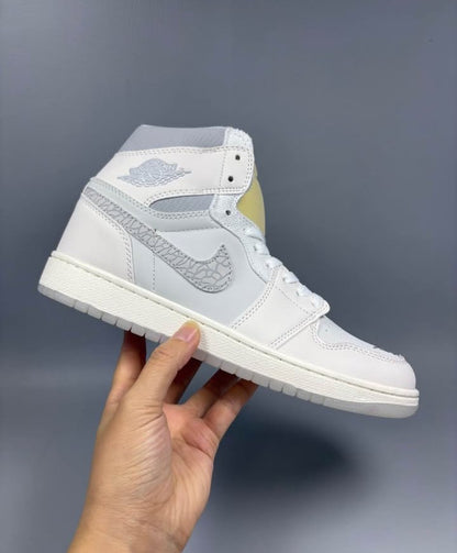 💯❄️ Air Jordan 1 Retro High OG Sail University Red SIZE 12💧[$175 on EBay]