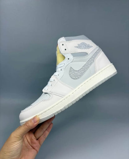 💯❄️ Air Jordan 1 Retro High OG Sail University Red SIZE 12💧[$175 on EBay]