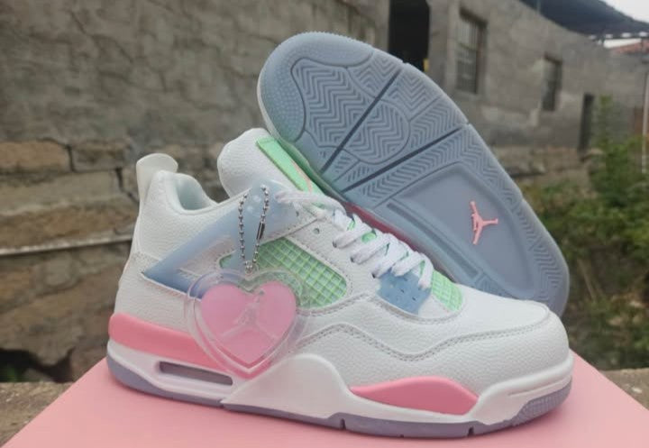 💯👟 Nike Air Jordan 4 Retro Valentine's Day (2026)🌈🤍(GS) [$300 on eBay]